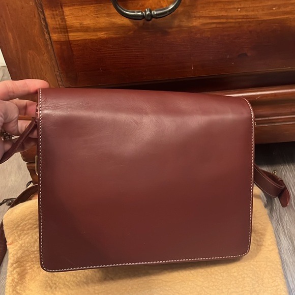 Pre loved Cartier bag with authenticity card - Picture 5 of 12